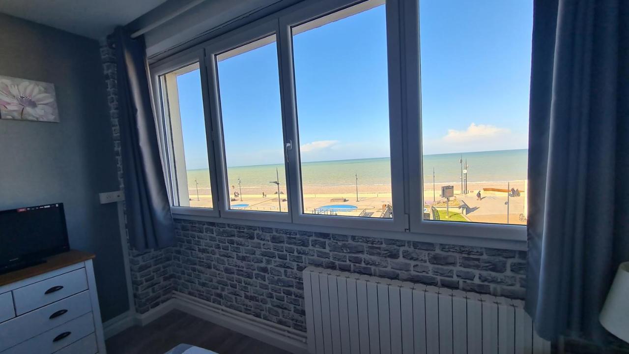 Residence Du Bord De Mer 9 Appartements Avec Une Vraie Vue Mer Le Tréport Zewnętrze zdjęcie