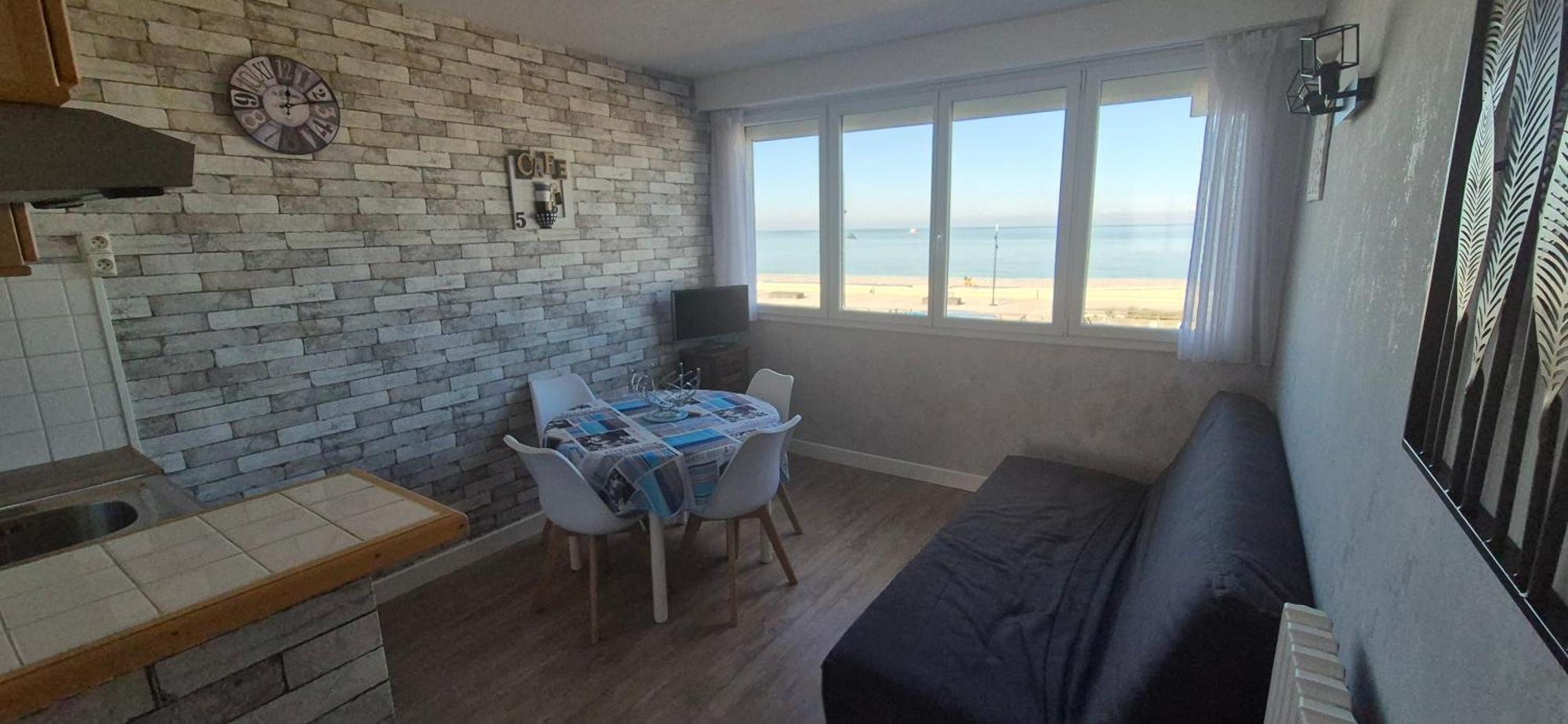Residence Du Bord De Mer 9 Appartements Avec Une Vraie Vue Mer Le Tréport Zewnętrze zdjęcie