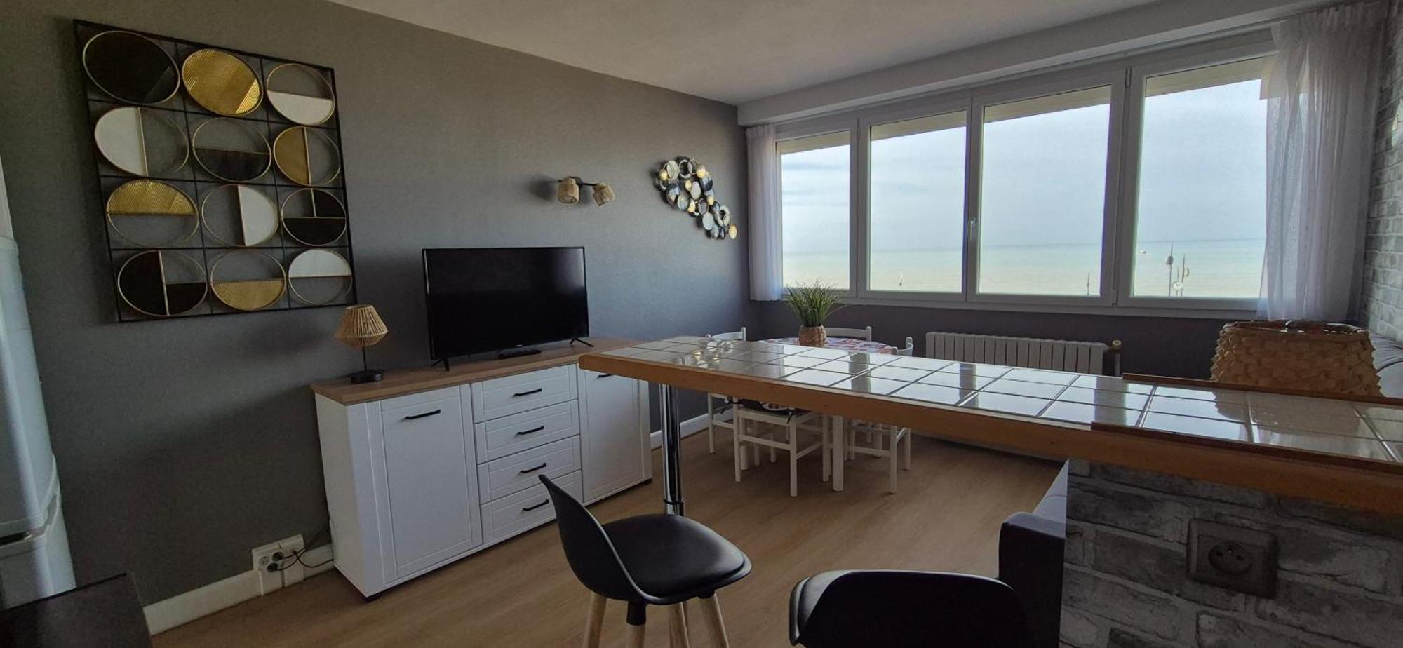 Residence Du Bord De Mer 9 Appartements Avec Une Vraie Vue Mer Le Tréport Zewnętrze zdjęcie